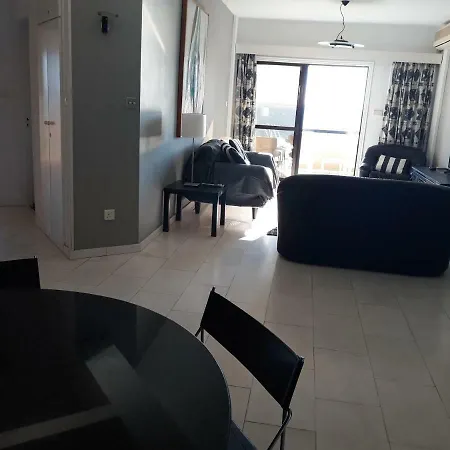 Apollo B Apartment *